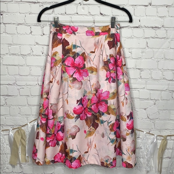 Esley Floral skirt Pink size Small - Picture 2 of 6